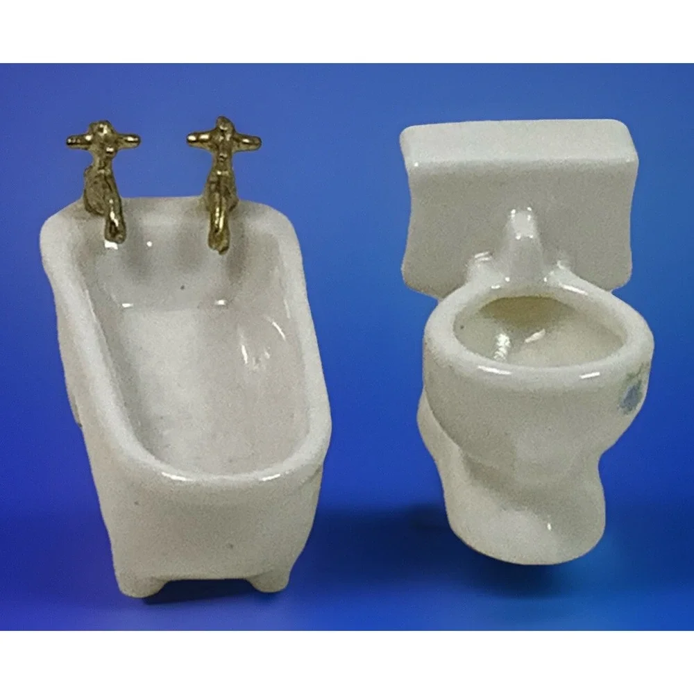 VINTAGE MINIATURE‎ DOLLHOUSE PORCELAIN CLAWFOOT TUB & PEDESTAL SINK